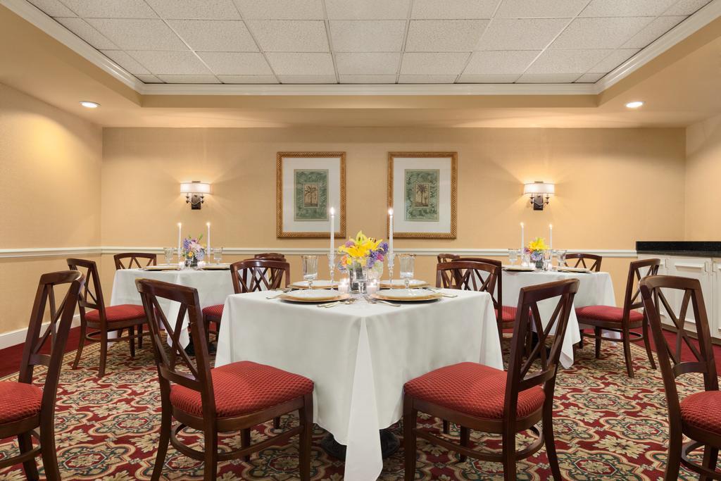 Hotel Emeline Чарльстон Экстерьер фото